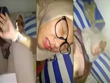 Jilbab Kacamata Memek Tembem 2026